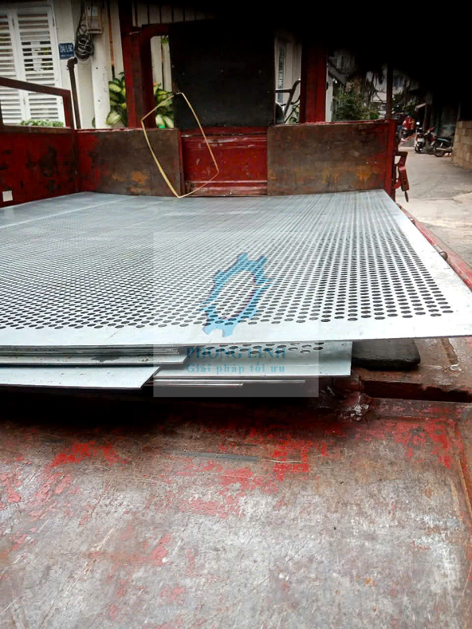 lưới thép đột lỗ