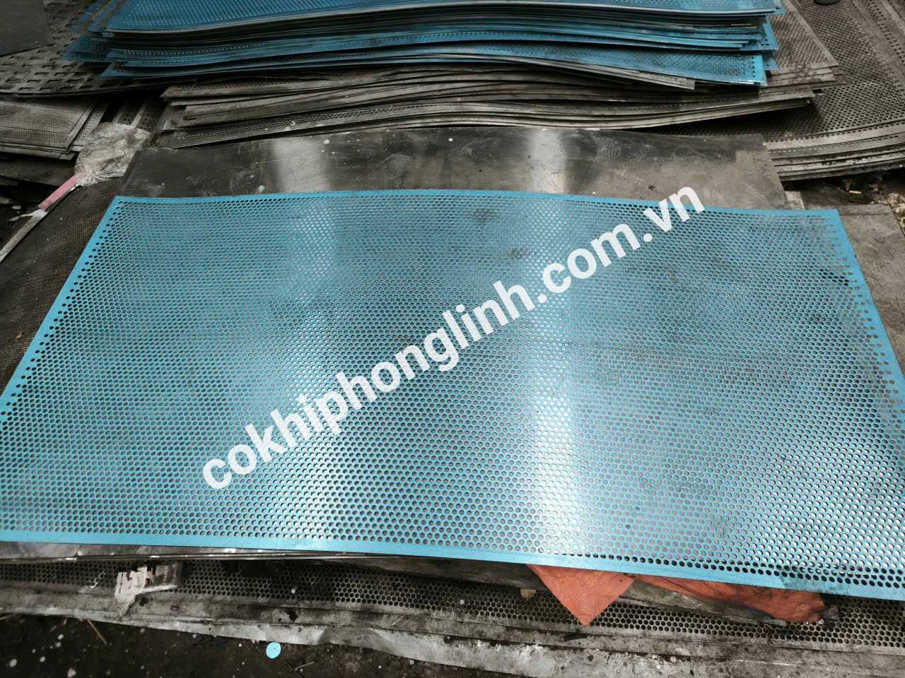 Lưới Inox Đột Lỗ - Ảnh 2