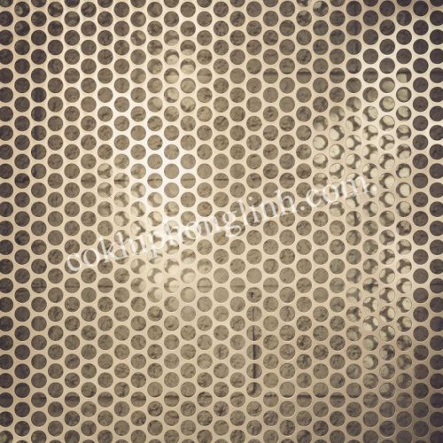 Sản phẩm thường được chế tạo từ tôn mạ kẽm, thép không gỉ (inox), thép đen hoặc nhôm, đáp ứng đa dạng nhu cầu sử dụng trong xây dựng, công nghiệp và trang trí.